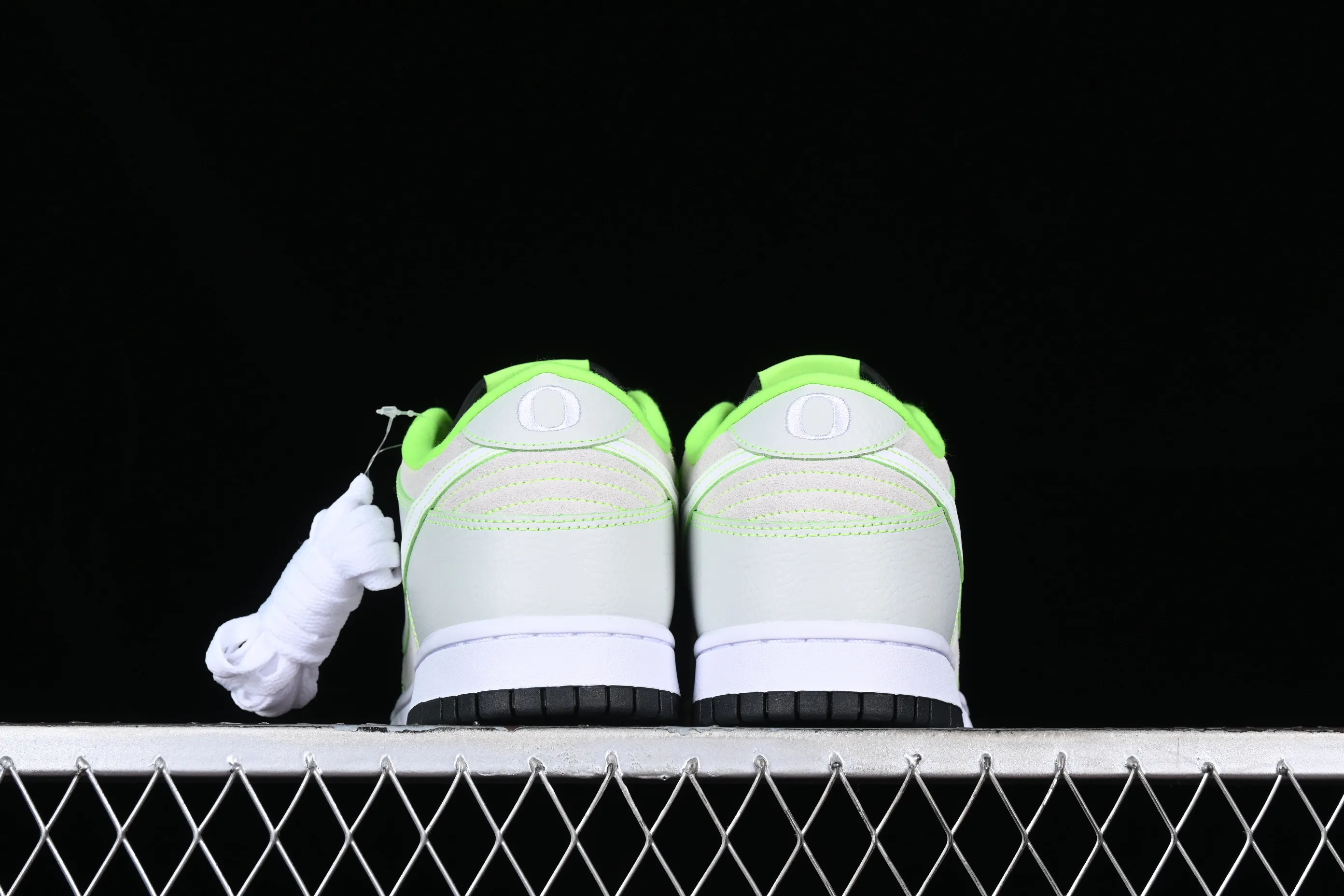 All categories Nk SB Dunk series Nk SB Dunk Low low-top sneakers Nk Dunk Low "University Of Oregon" Oregon Green Duck SB low-top casual sports skateboard shoes FQ7260-001